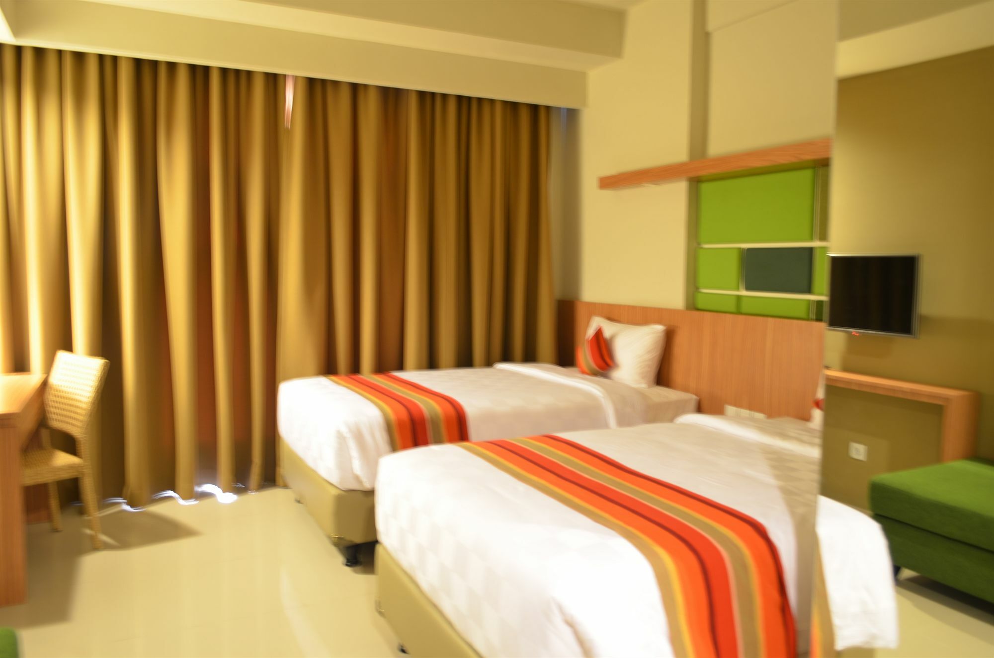 Kyriad Hotel Airport Jakarta Tangerang Exterior foto