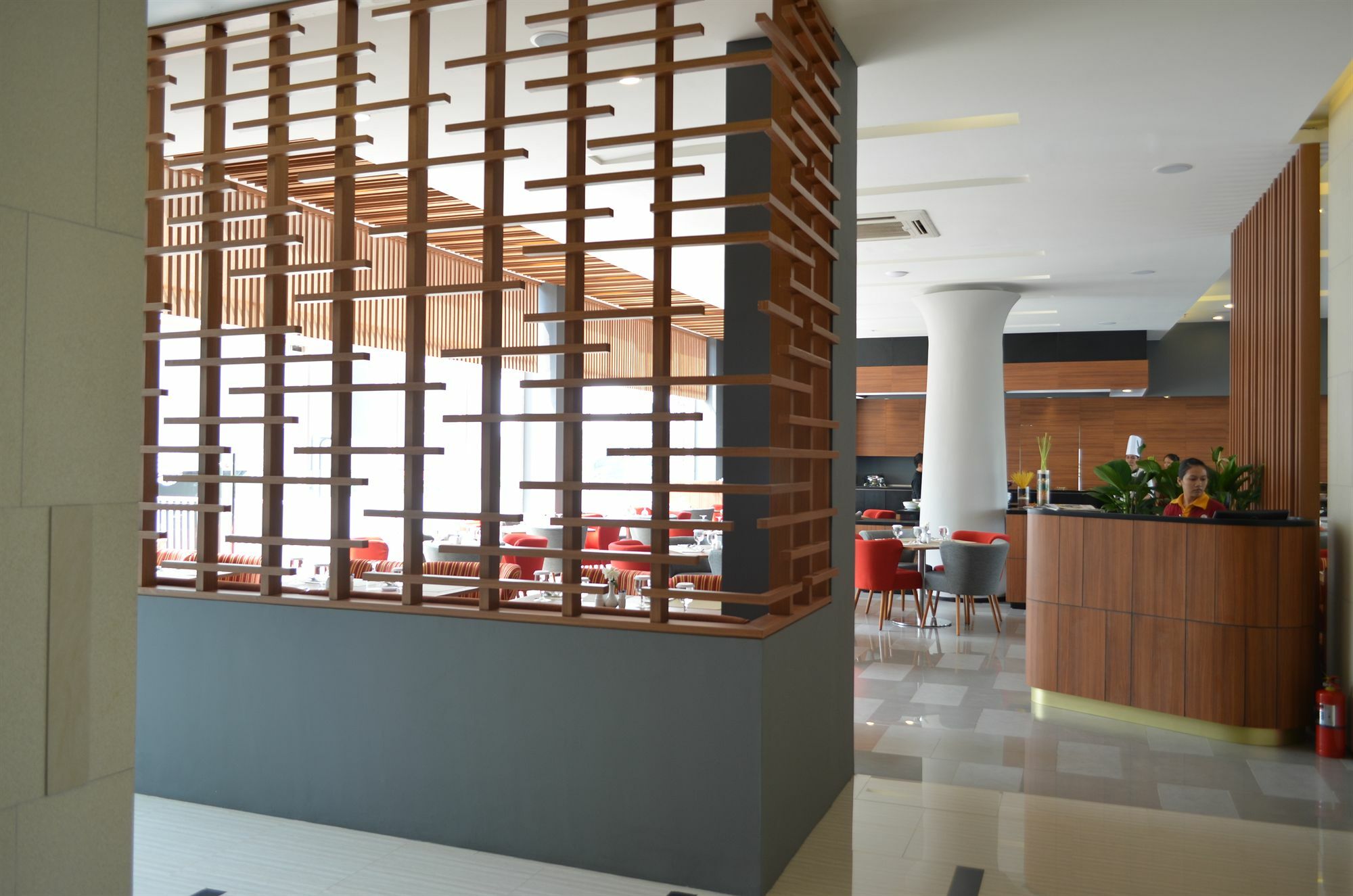 Kyriad Hotel Airport Jakarta Tangerang Exterior foto