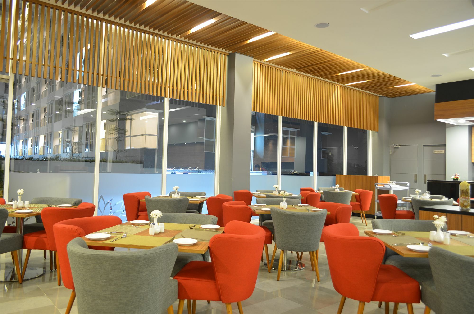 Kyriad Hotel Airport Jakarta Tangerang Exterior foto