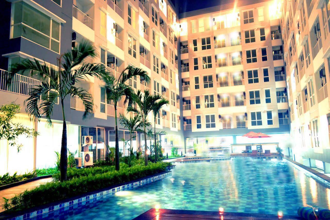 Kyriad Hotel Airport Jakarta Tangerang Exterior foto
